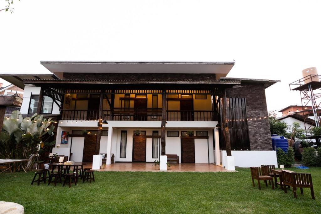 Croissant Hotel And Cafe Chiang Rai Exterior foto